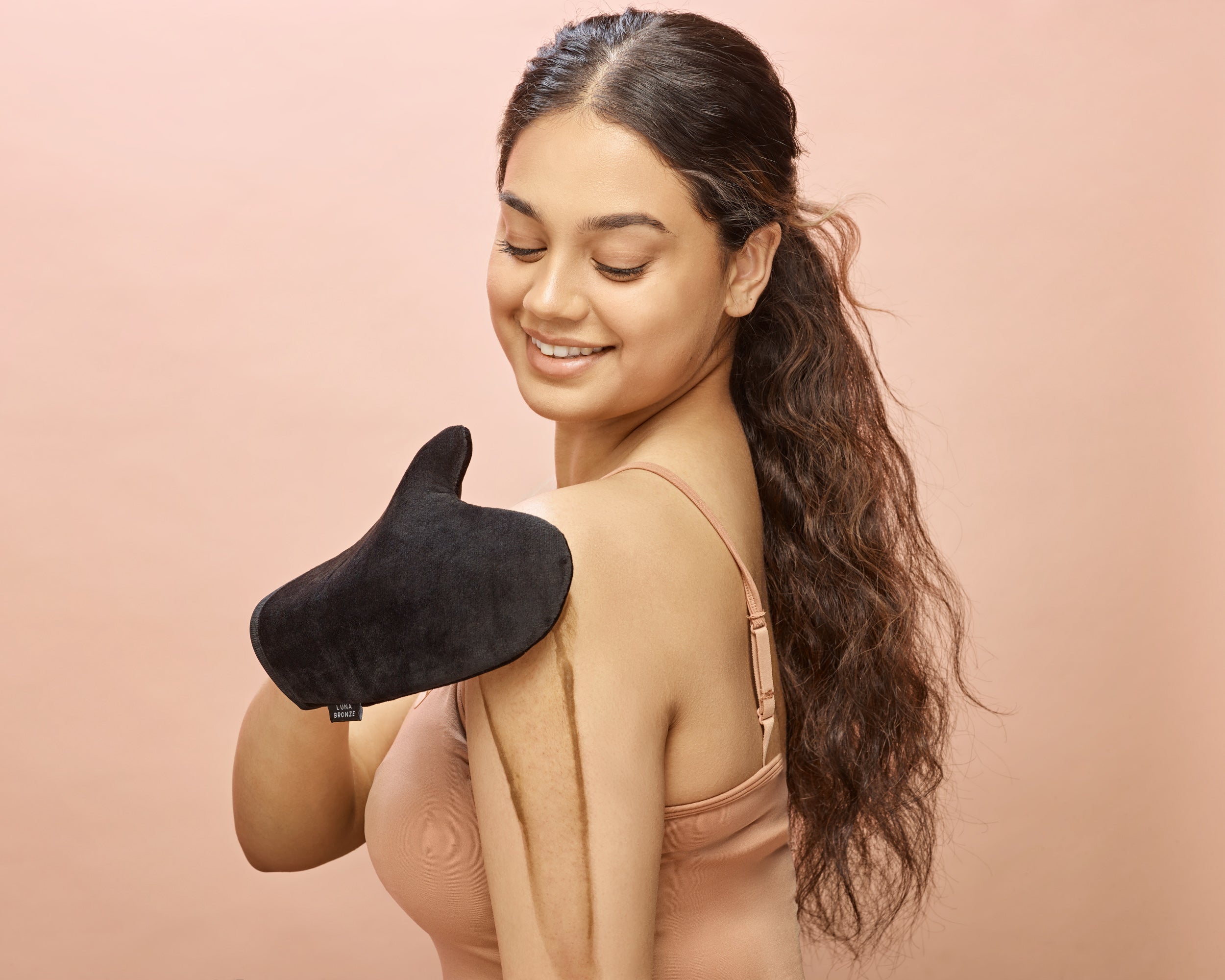 Luna Bronze Tanning Mitt
